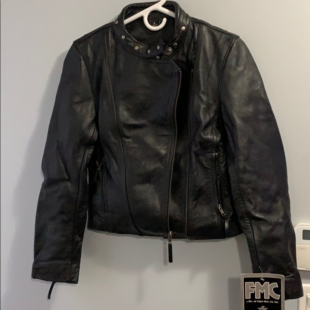 Women’s Motorcycle black leather jacket  NWT